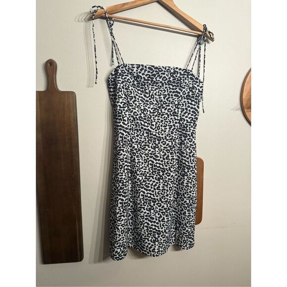 My Girl White Black Animal Print Tie Shoulder Straps Smocked Mini Dress Size 10 - Picture 1 of 4